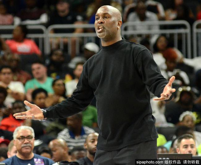 在绿茵场上 在绿茵场上