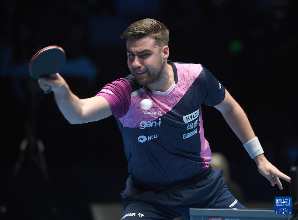 队都表现强 队都表现强