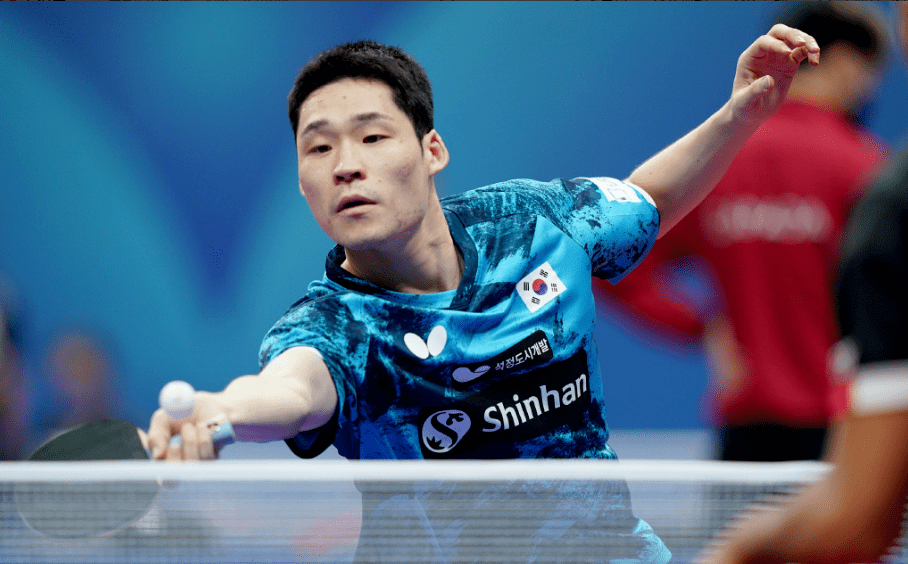 阿诺德通过 阿诺德通过