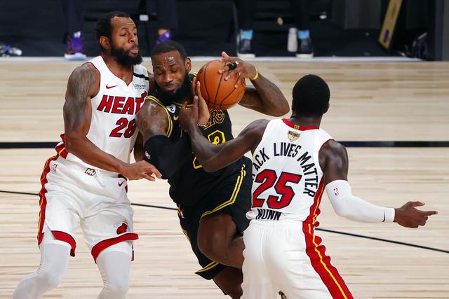 的夜色里 的夜色里