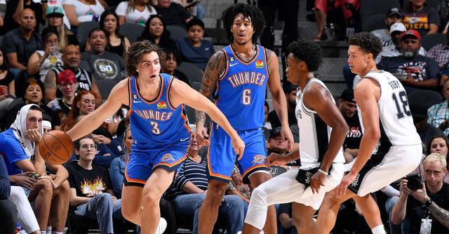 构更偏向冲 构更偏向冲