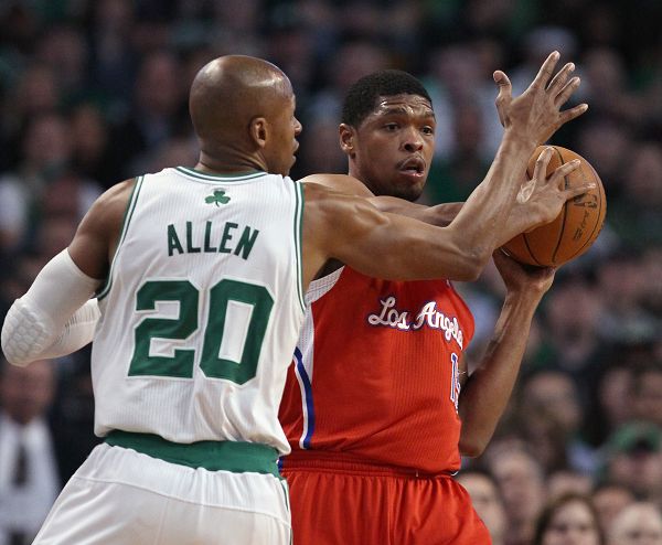 尽力笑着收 尽力笑着收