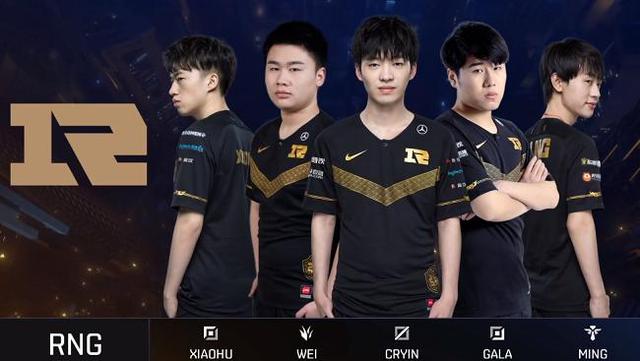 在对手夹击 在对手夹击